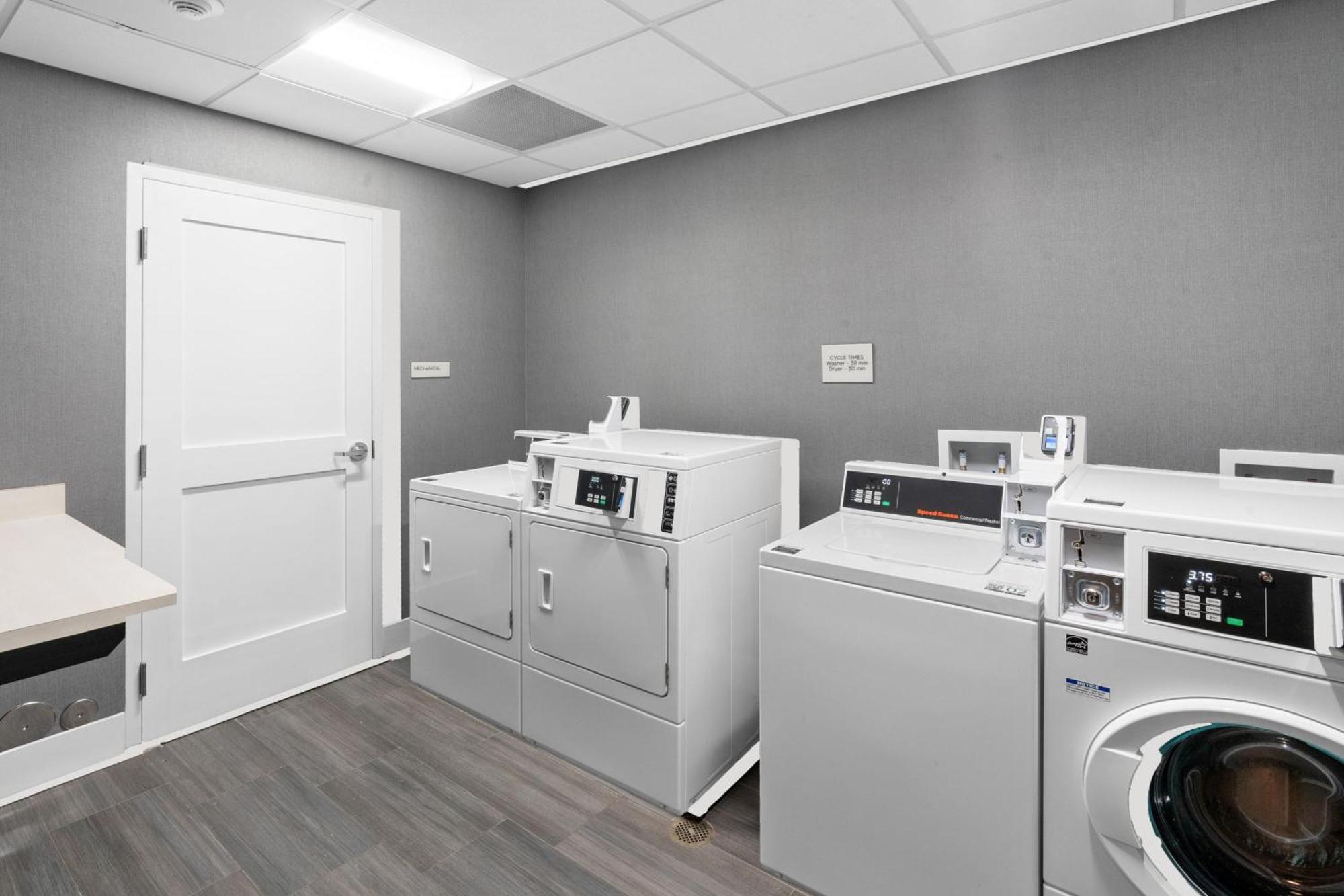 Towneplace Suites Jacksonville Airport المظهر الخارجي الصورة